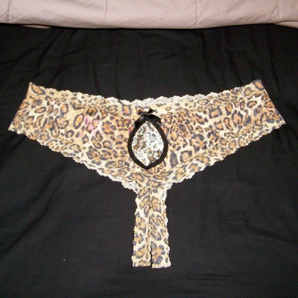 NEW 1x Hanky Panky Open Gusset Cheeky Hipster thong Leopard Print - Picture 1 of 11